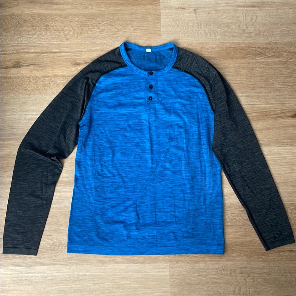 lululemon athletica Blue Long Sleeve Tee